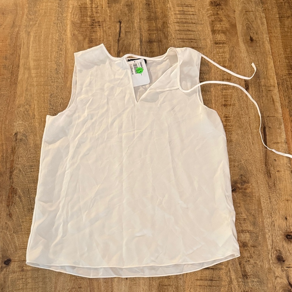 Theory 100% silk White Sleeveless Blouse tank size small tie V neck modern GGT